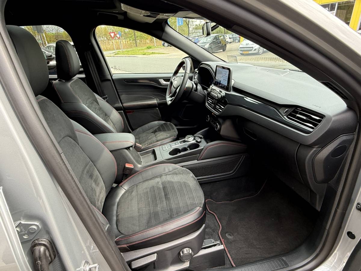 Ford Kuga Ford Kuga 2.5 PHEV ST-Line X | Black Pack | Full LED | Pano | B&O | Apple Carplay | Stuur- stoelverwarming | Elek. Klep