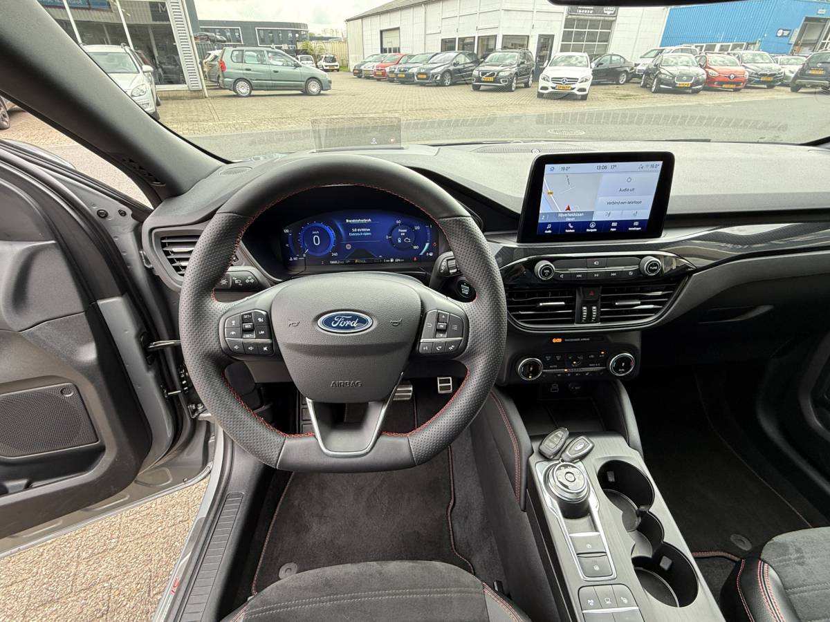 Ford Kuga Ford Kuga 2.5 PHEV ST-Line X | Black Pack | Full LED | Pano | B&O | Apple Carplay | Stuur- stoelverwarming | Elek. Klep
