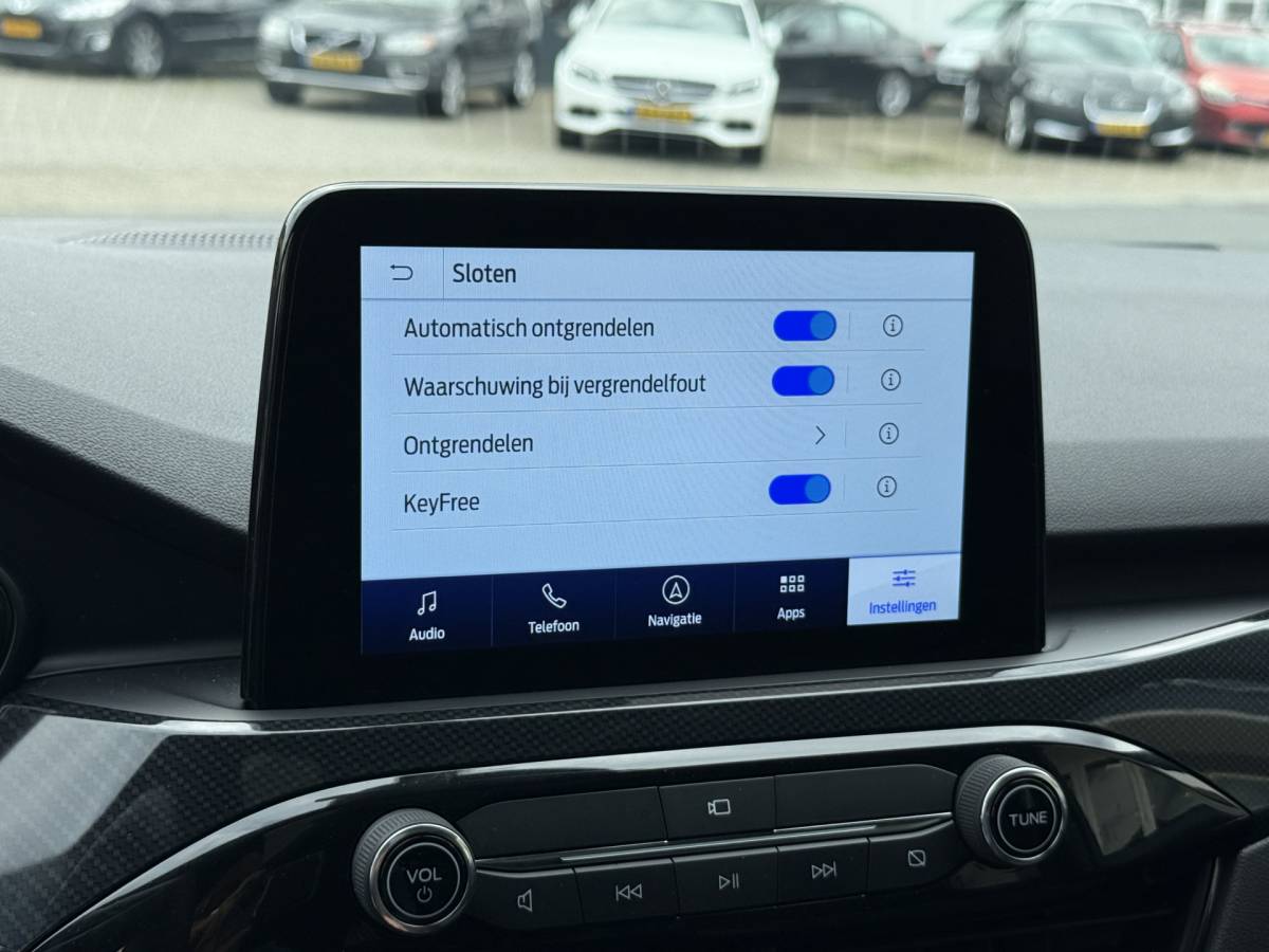 Ford Kuga Ford Kuga 2.5 PHEV ST-Line X | Black Pack | Full LED | Pano | B&O | Apple Carplay | Stuur- stoelverwarming | Elek. Klep