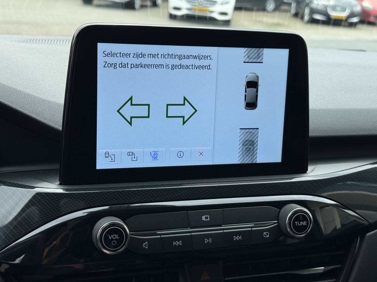 Ford Kuga Ford Kuga 2.5 PHEV ST-Line X | Black Pack | Full LED | Pano | B&O | Apple Carplay | Stuur- stoelverwarming | Elek. Klep