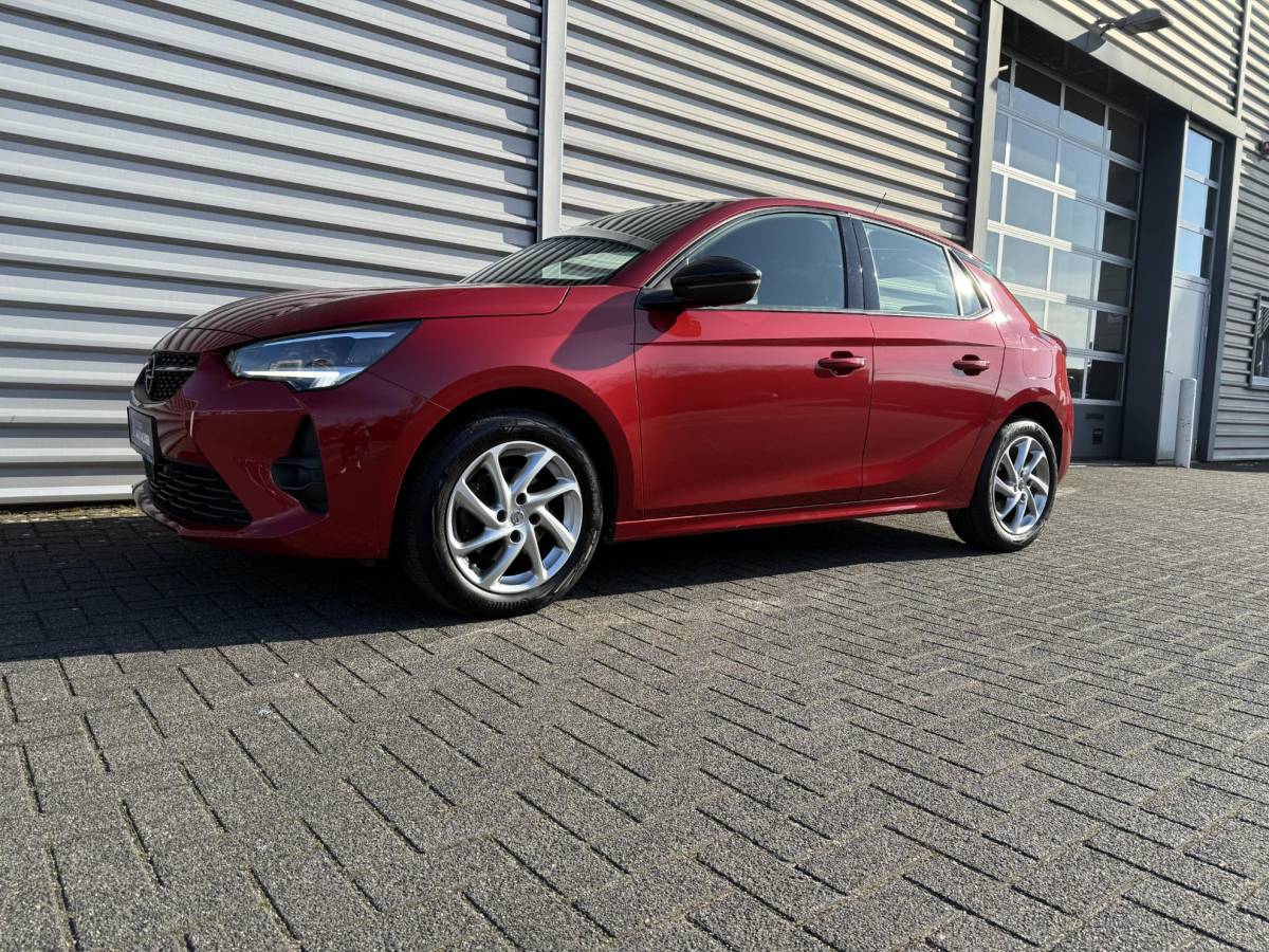 Opel Corsa Opel Corsa 1.2 Turbo 100PK GS Line | Parkeersensoren voor, achter + camera | Navi |Apple carplay en Android auto!