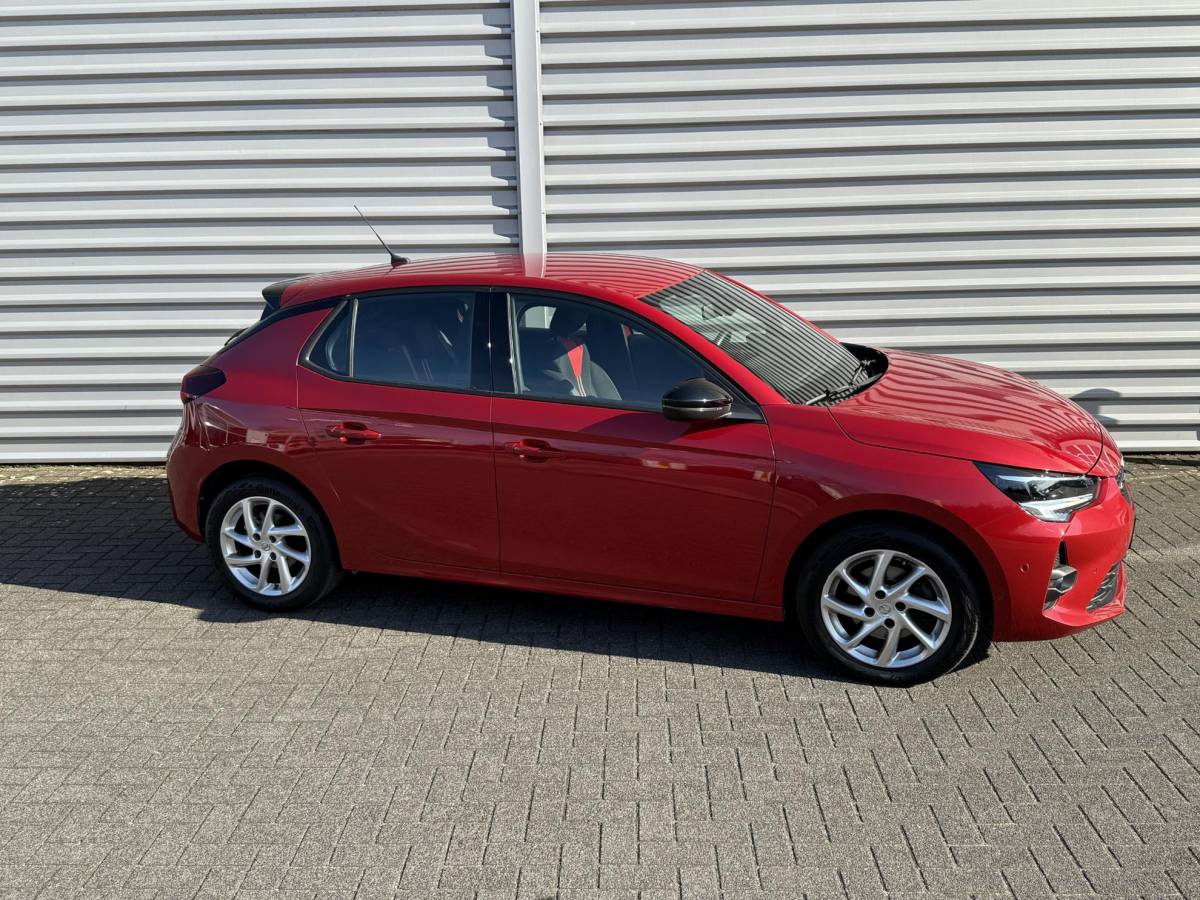 Opel Corsa Opel Corsa 1.2 Turbo 100PK GS Line | Parkeersensoren voor, achter + camera | Navi |Apple carplay en Android auto!