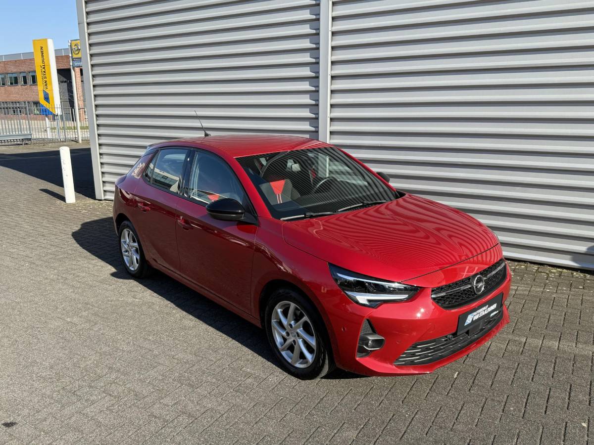 Opel Corsa Opel Corsa 1.2 Turbo 100PK GS Line | Parkeersensoren voor, achter + camera | Navi |Apple carplay en Android auto!