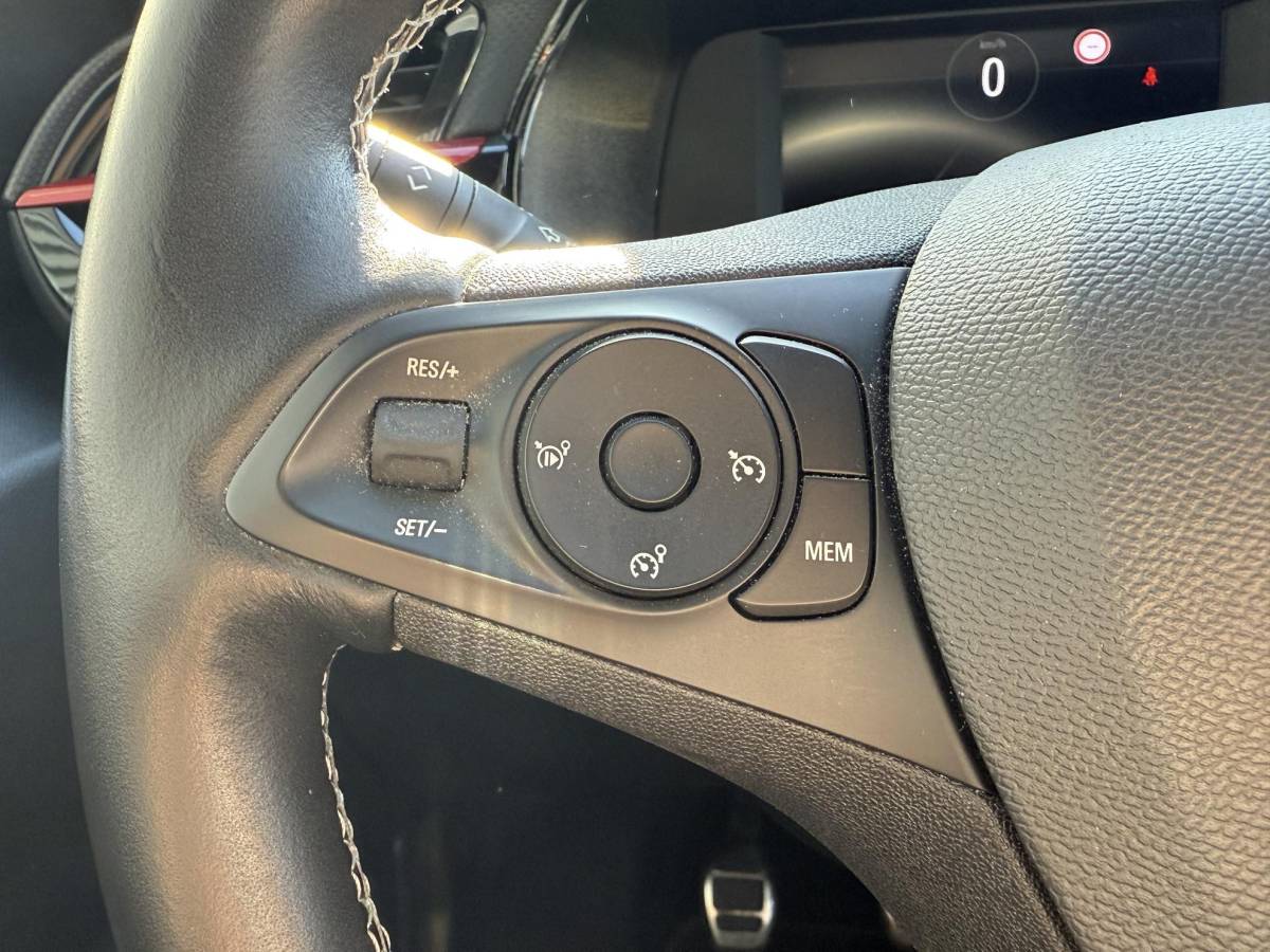 Opel Corsa Opel Corsa 1.2 Turbo 100PK GS Line | Parkeersensoren voor, achter + camera | Navi |Apple carplay en Android auto!