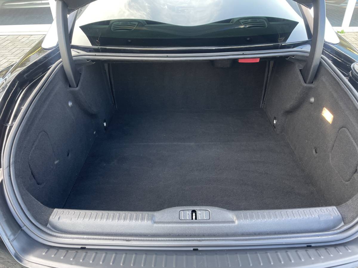 Peugeot RCZ Peugeot RCZ 1.6 THP 50% deal 4.975,- ACTIE Xenon / Half leder / Stoelverwarming / Navi / PDC