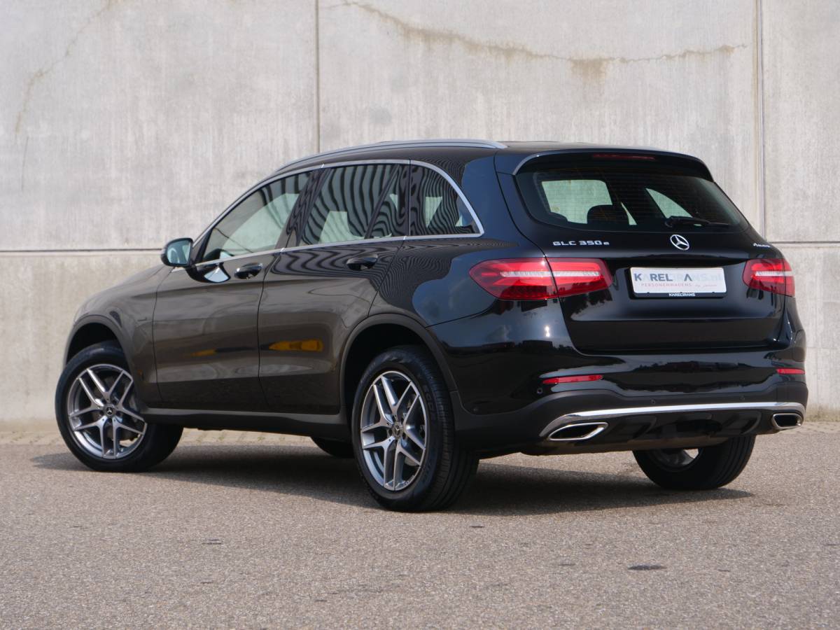 Mercedes-Benz GLC Mercedes-Benz GLC-klasse GLC 350e 4-Matic AMG | panorama | distronic+ | camera | trekhaak..
