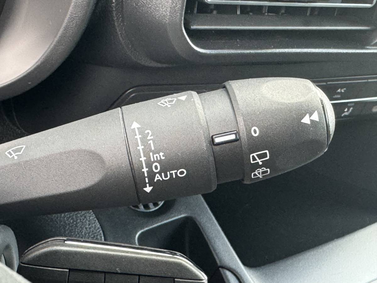 Citroën Berlingo Citroën Berlingo 1.5 BlueHDi 130 S&S L1 | NAVI | 3 zitter | PDC + Camera | Rijklaar!!