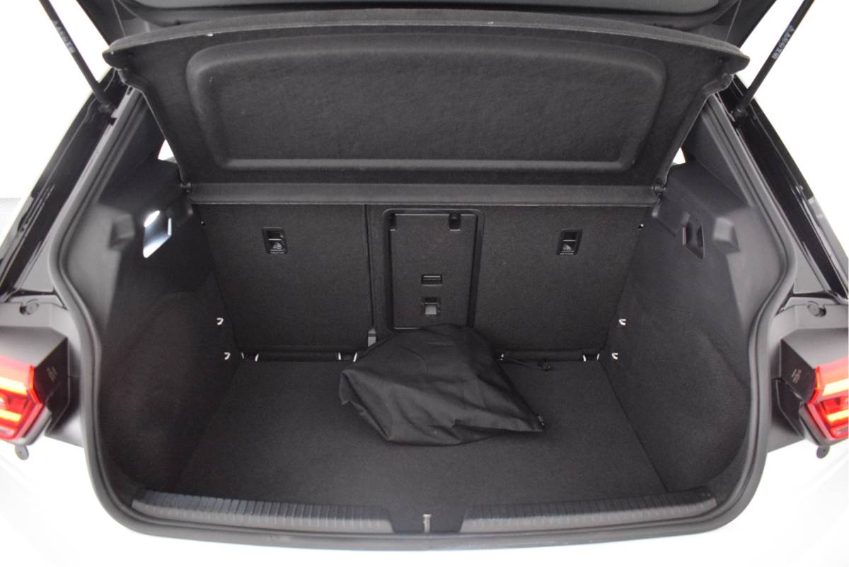 Volkswagen ID.3 Volkswagen ID.3 Pro 58 kWh Camera Stoelverwarming Keyless Navigatie