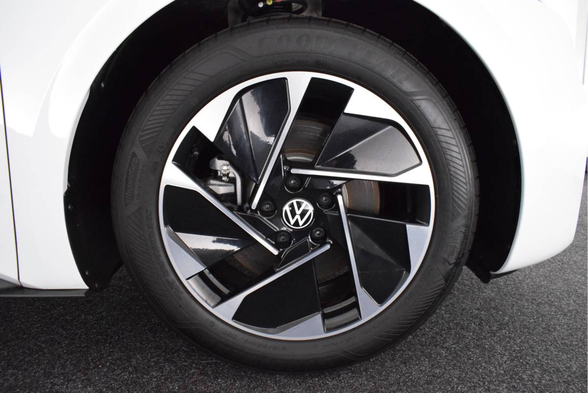 Volkswagen ID.3 Volkswagen ID.3 Pro 58 kWh Camera Stoelverwarming Keyless Navigatie