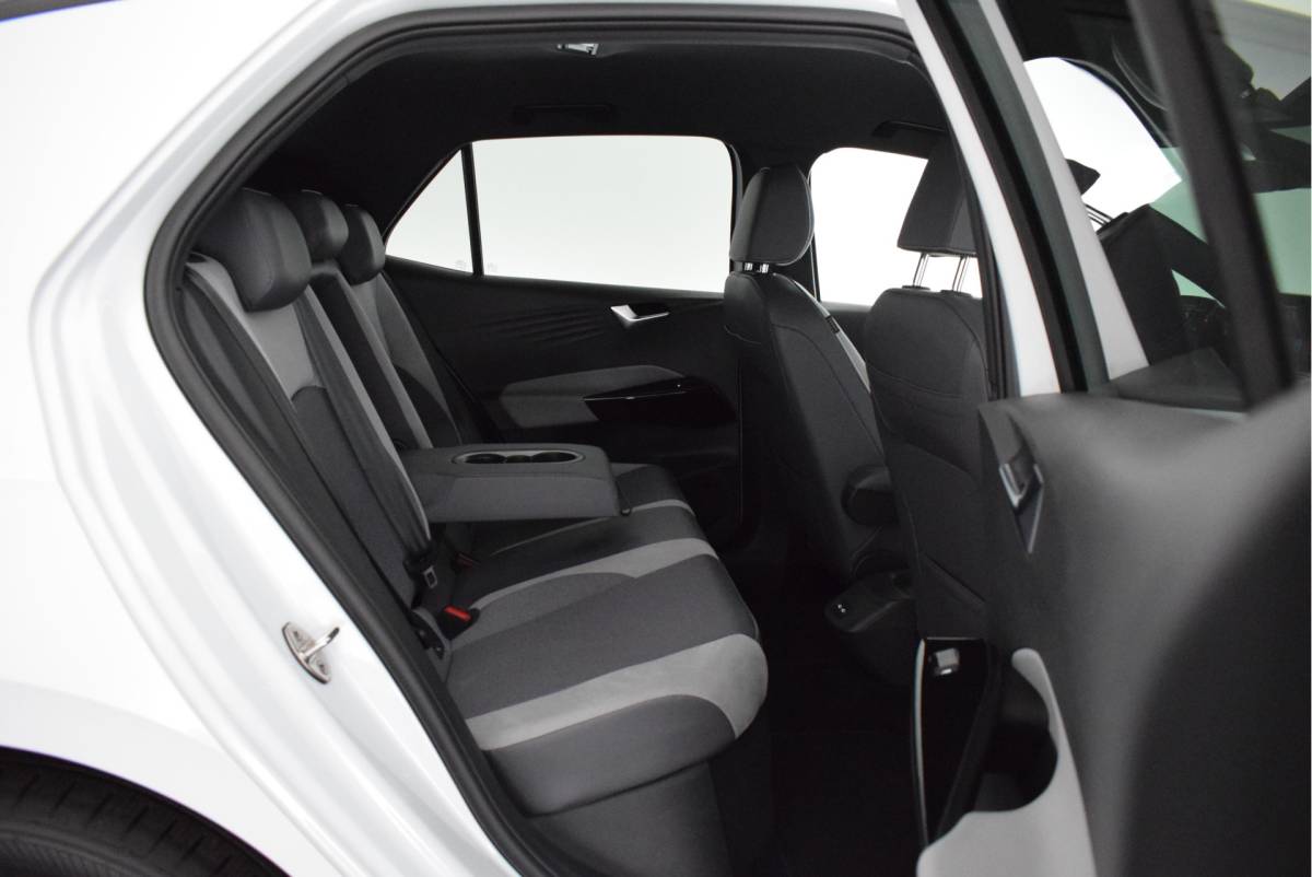 Volkswagen ID.3 Volkswagen ID.3 Pro 58 kWh Camera Stoelverwarming Keyless Navigatie