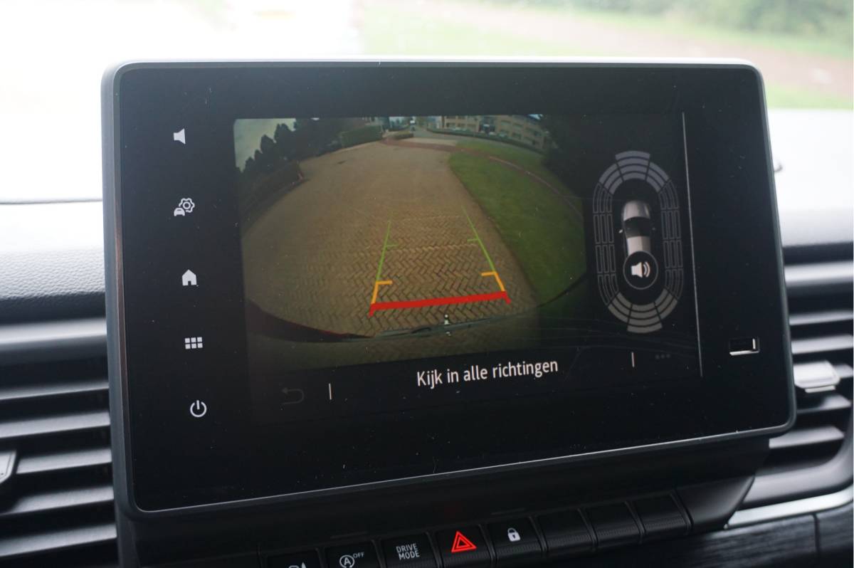 Renault Trafic Renault Trafic 170PK L2H1 LUXE EDC AUT BPM VRIJ!! Navi, LM Velg, Betimmering, Trekhaak, 2x Schuifdeur!! NR. 331