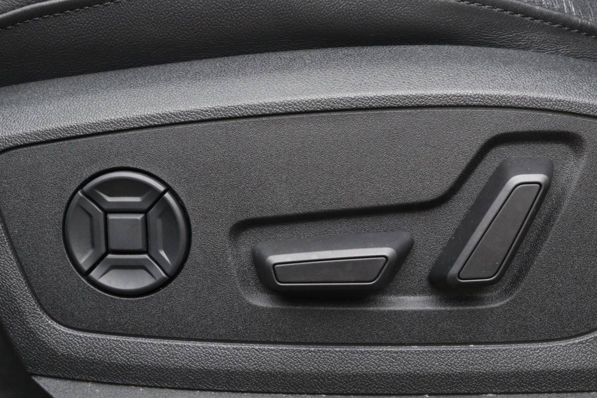 Audi e-tron Audi e-tron Sportback 55 quattro S-Line 95 kWh Pano/Matrix LED/Camera/Optiek Zwart/ACC/Elek. stoelen/20″