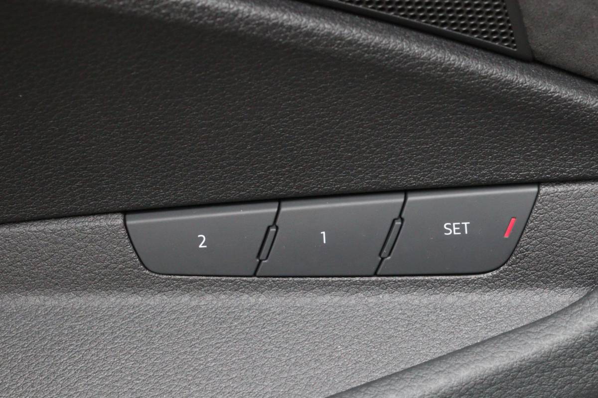 Audi e-tron Audi e-tron Sportback 55 quattro S-Line 95 kWh Pano/Matrix LED/Camera/Optiek Zwart/ACC/Elek. stoelen/20″