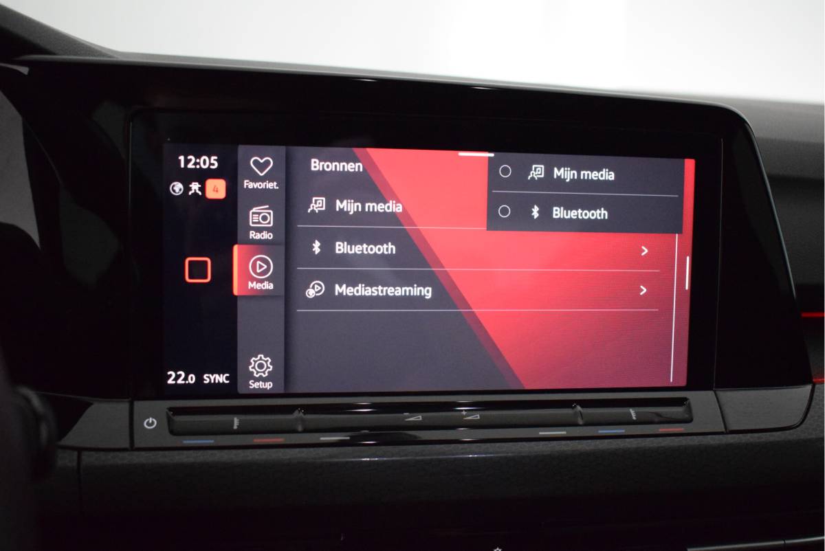 Volkswagen Golf Volkswagen Golf 2.0 TSI 245pk DSG GTI harman/kardon IQ.Light Panoramadak Virtual Cockpit
