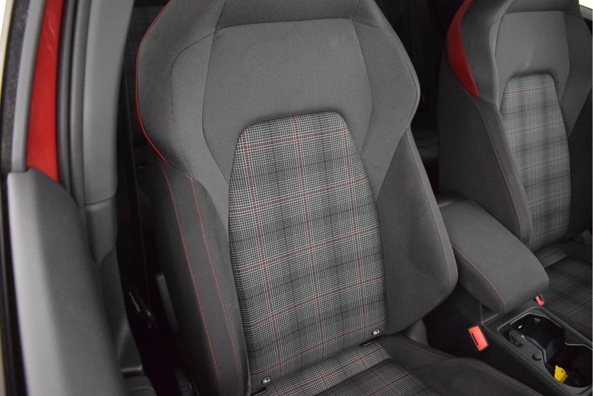 Volkswagen Golf Volkswagen Golf 2.0 TSI 245pk DSG GTI harman/kardon IQ.Light Panoramadak Virtual Cockpit