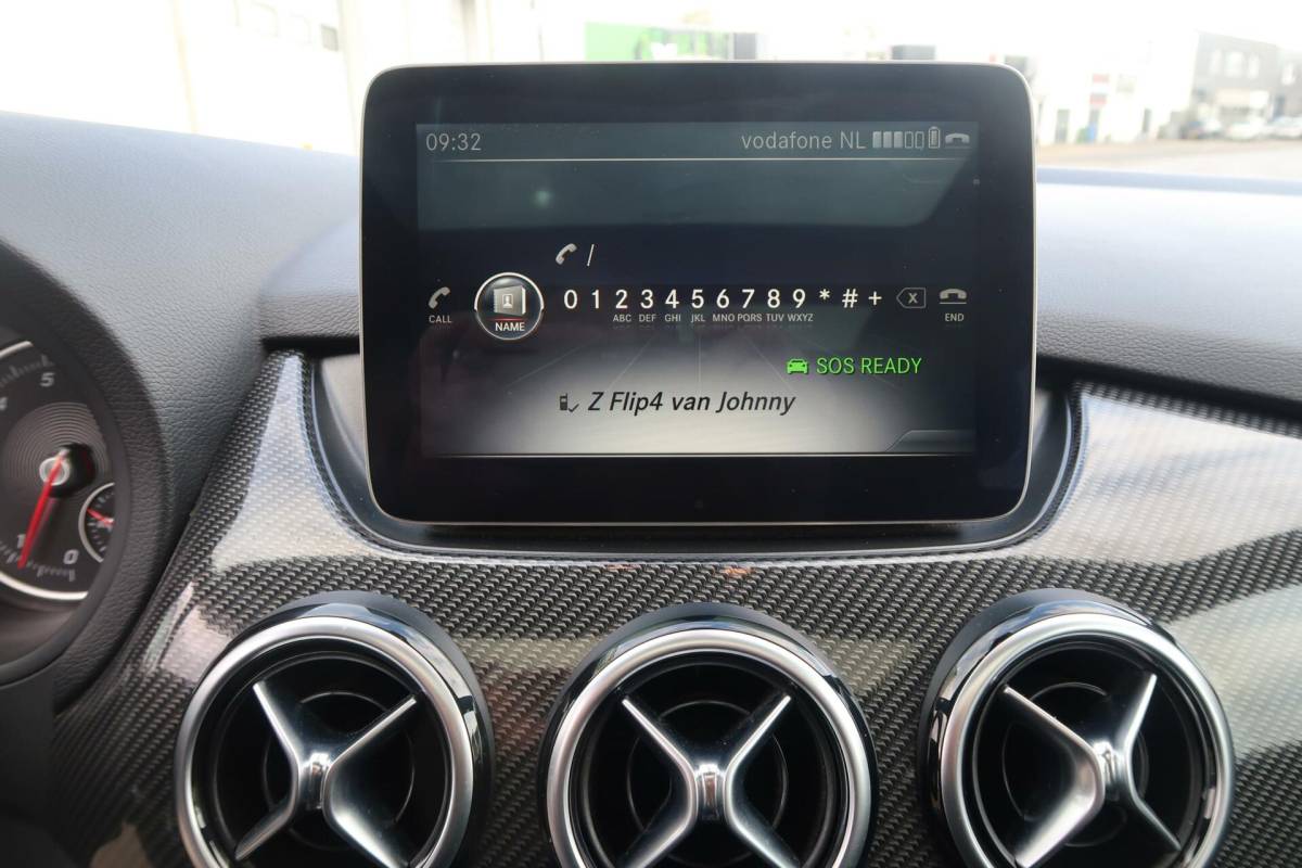 Mercedes-Benz B-Klasse Mercedes B-klasse 180 AMG|PANORAMADAK|FACELIFT|NAVIGATIE|BLUETOOTH|XENON-LED|DEALER ONDERHOUDEN