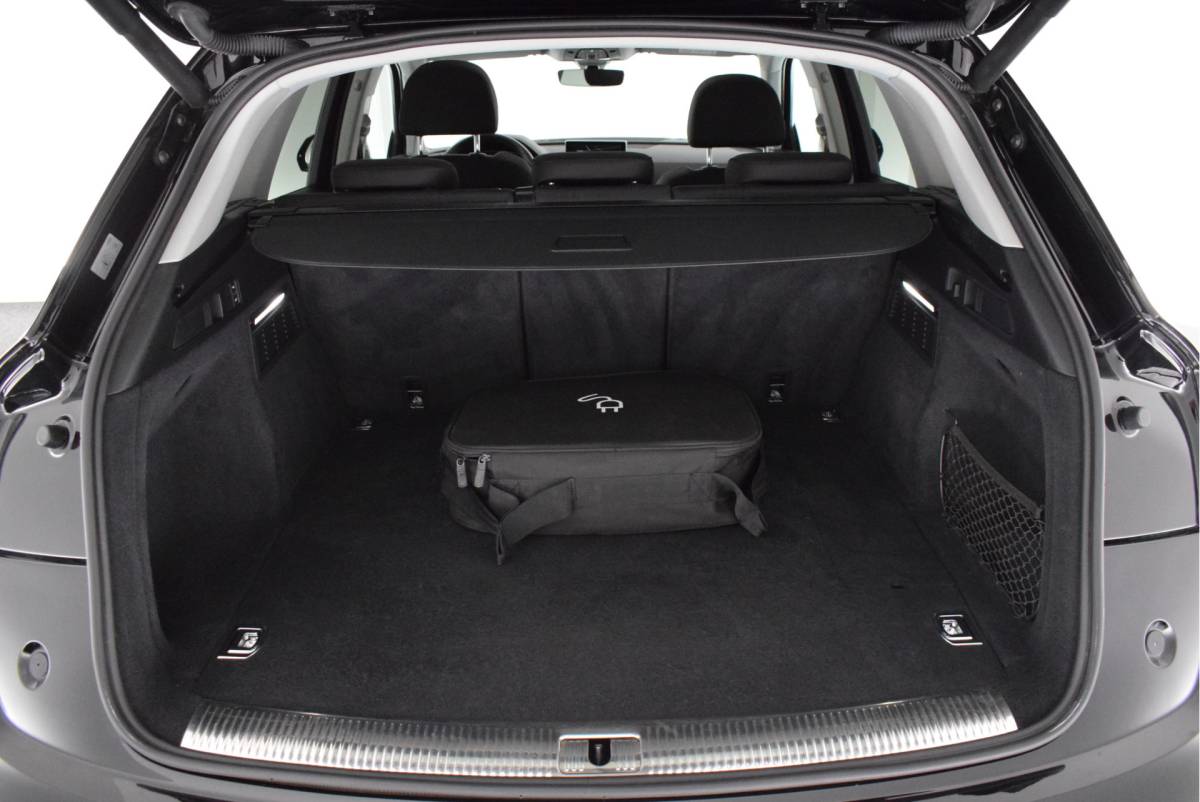Audi Q5 Audi Q5 50 TFSI e 299pk quattro S-Line Sport Luchtvering Stoelverwarming Matrix Led Panoramadak Virtual Cockpit Navigatie
