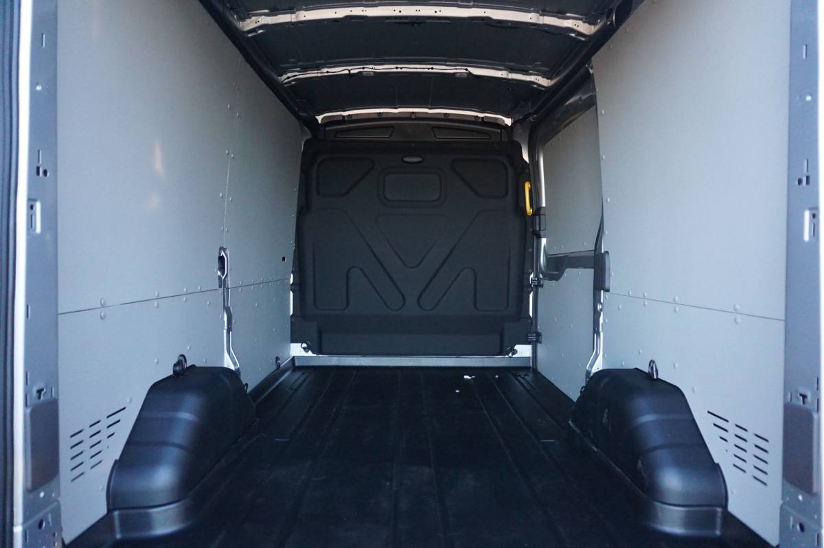 Ford Transit Ford Transit 350L L3H2 Trend AUT8 130PK BPM VRIJ!! 12″ Sync4 Apple CP/Cam, Laadruimte Pack! NR. 597