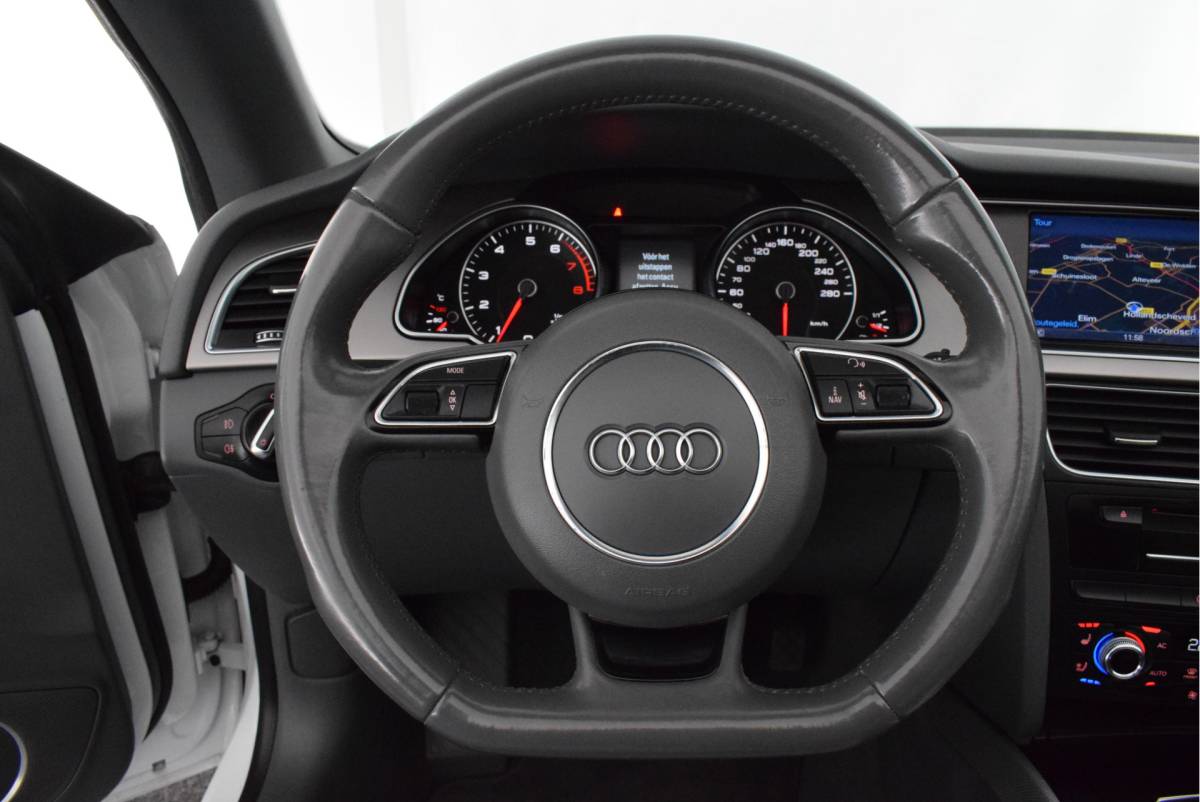 Audi A5 Audi A5 Cabriolet 1.8 TFSI 170pk Aut. S-Line Nekverwarming Keyless Xenon B&O Navigatie Stoelventilatie