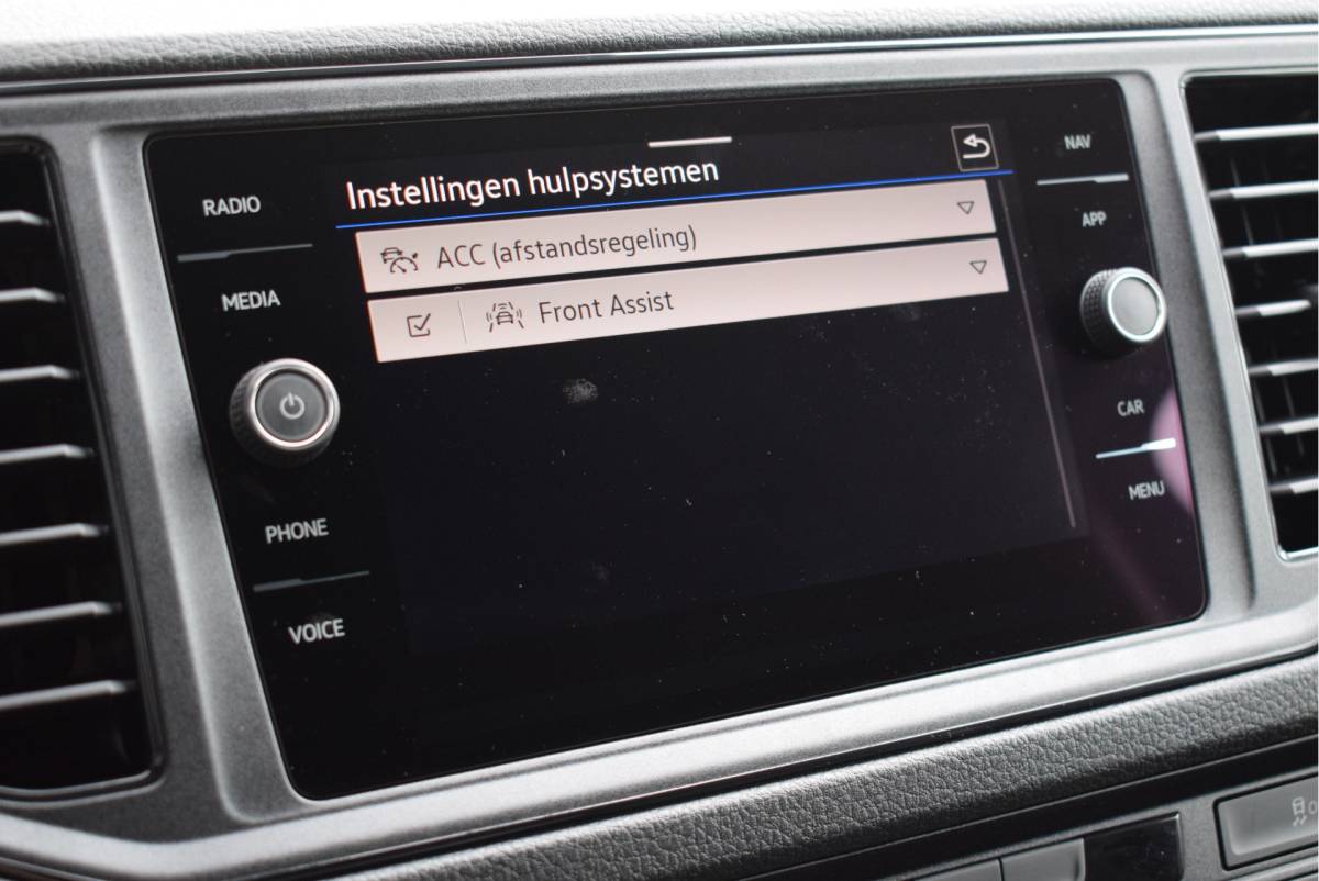 Volkswagen Crafter Volkswagen Crafter 30 2.0 TDI 140pk DSG L3H3 Highline Led Camera Navigatie Massage
