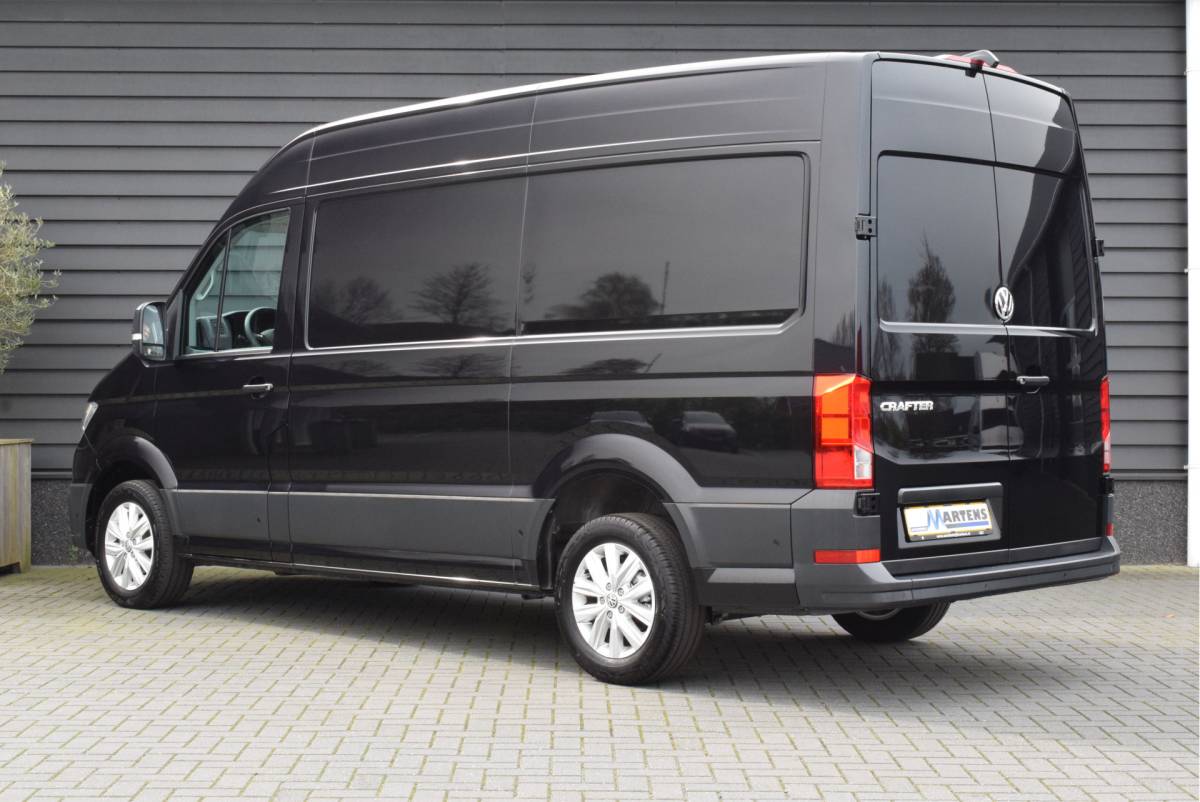 Volkswagen Crafter Volkswagen Crafter 30 2.0 TDI 140pk DSG L3H3 Highline Led Camera Navigatie Massage