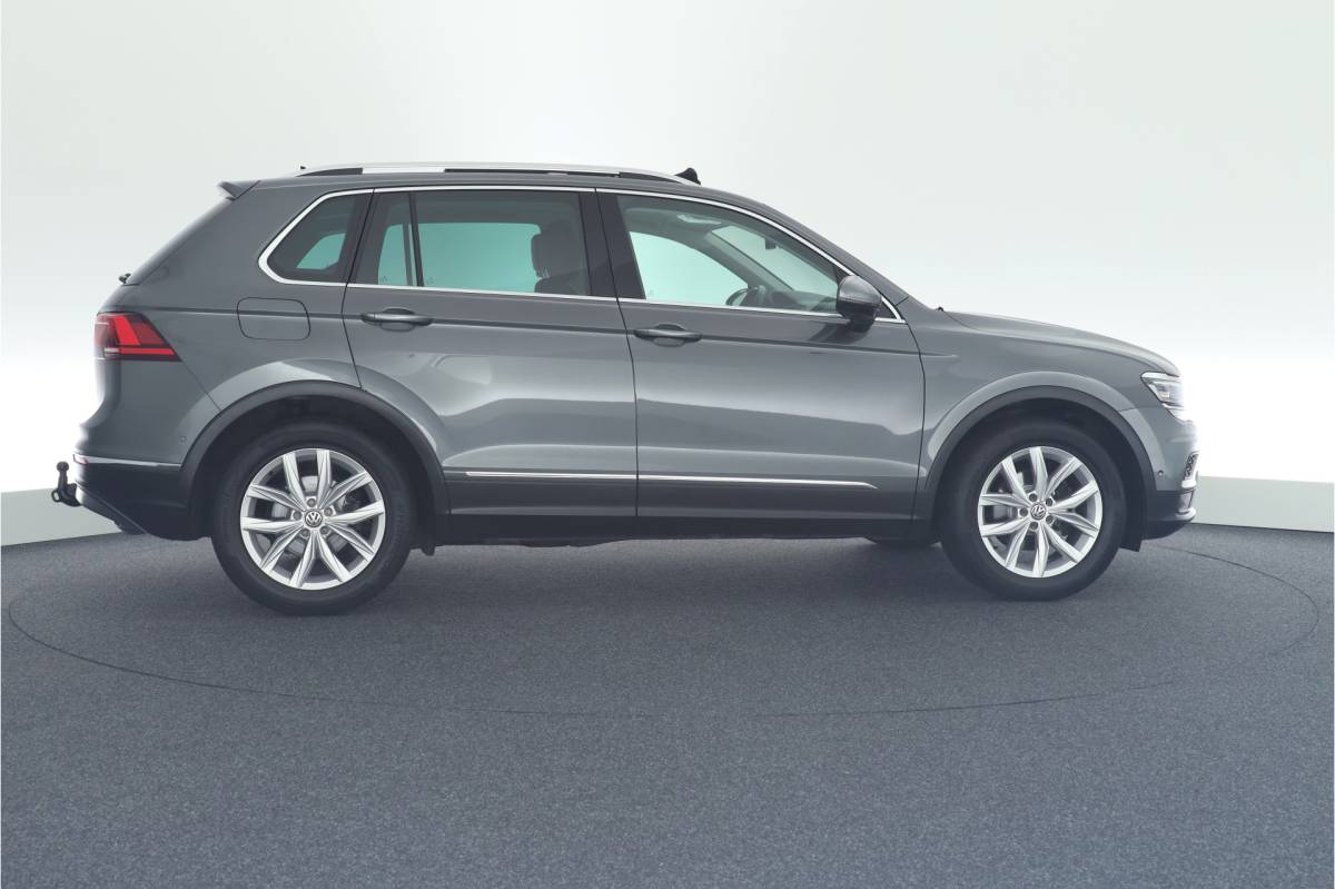 Volkswagen Tiguan Volkswagen Tiguan 1.4 TSI 150pk DSG ACT Highline Trekhaak 360Camera Leder Led Panoramadak Virtual Cockpit Navigatie