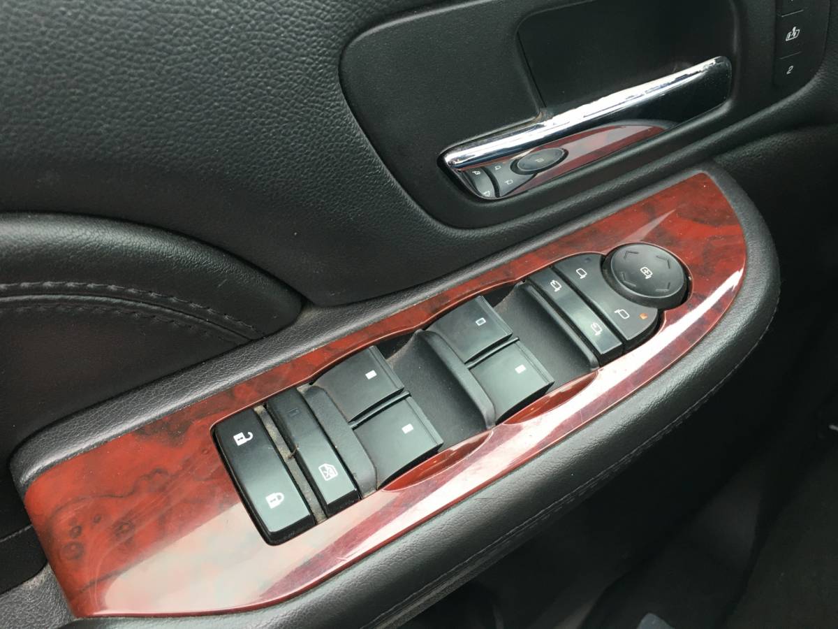 Cadillac  Cadillac Escalade EXT 6.2 V8 AWD Leder Prins LPG installatie nwe type
