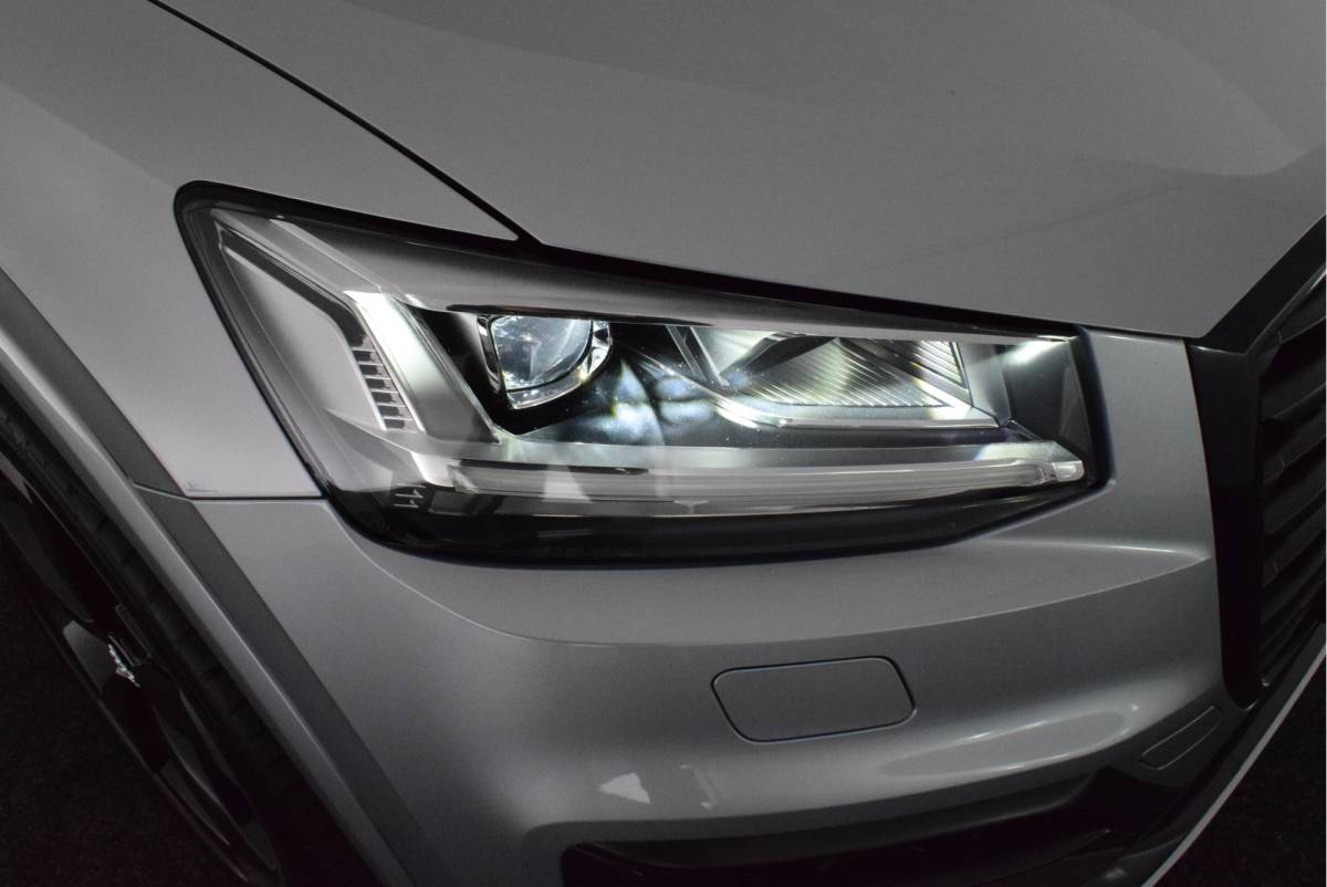 Audi Q2 Audi Q2 2.0 TFSI 190pk S-Tronic quattro Sport Edition #1 Trekhaak Camera B&O Keyless Led Virtual Cockpit Panoramadak Navigatie