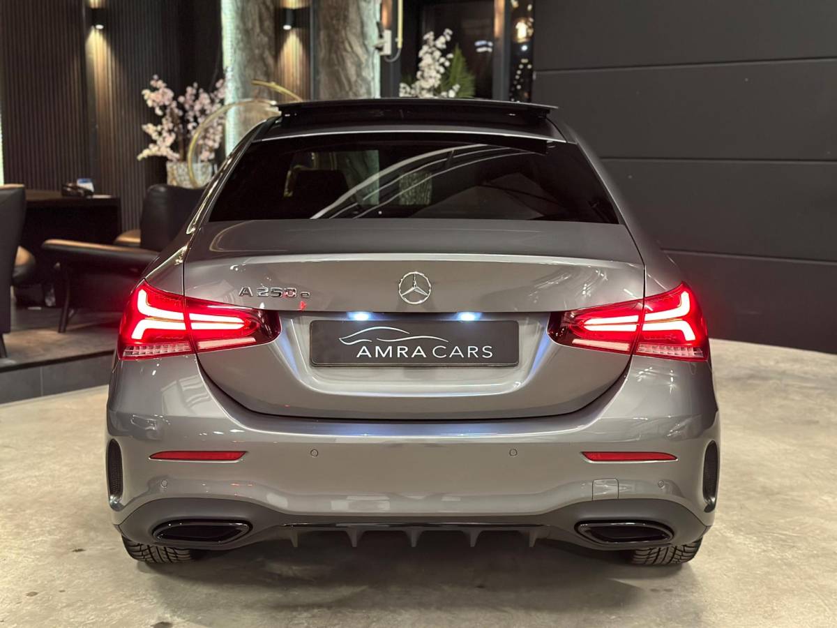 Mercedes-Benz A-Klasse Mercedes-Benz A-klasse 250e Limousine |AMG|PANO|SFEER|BOMVOL