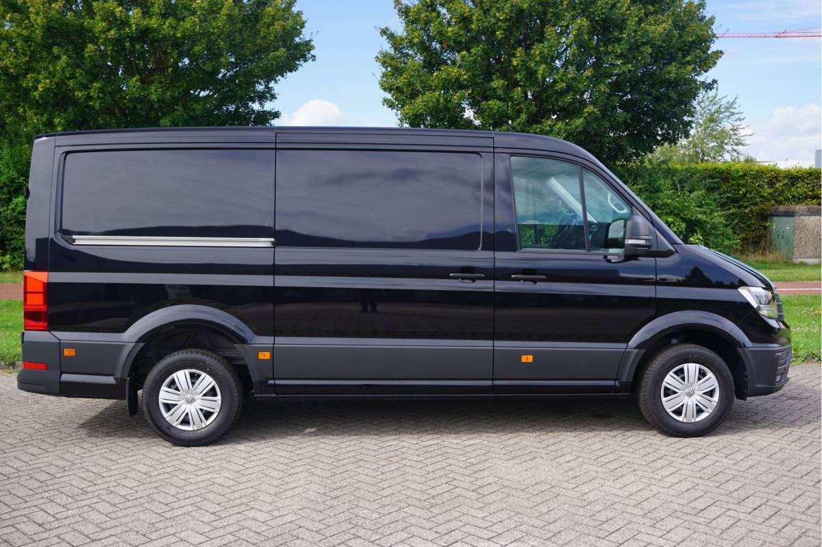 Volkswagen Crafter Volkswagen Crafter 35 177PK L3H2 AUT Facelift BPM VRIJ!! 13″ Navi, Cam, Gev. Stoel, LED, 2x Schuifdeur!! NR. 818