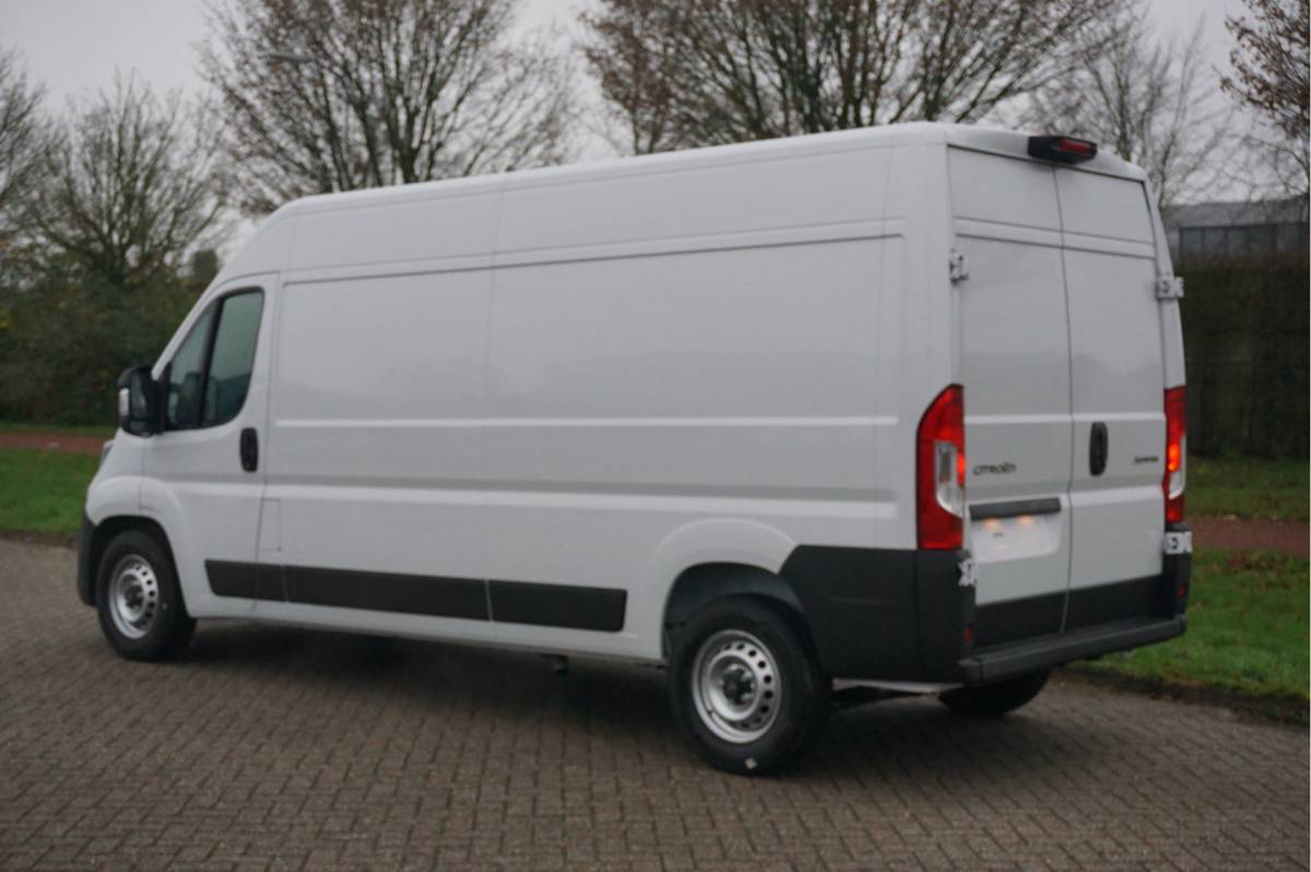 Citroën Jumper Citroën Jumper 35 2.2 180PK EAT8 Automaat L3H2 BPM VRIJ!! 10″ Navi, Clima, ACC, Cam + Digi cam, LED, 270º Deur!! NR. 741