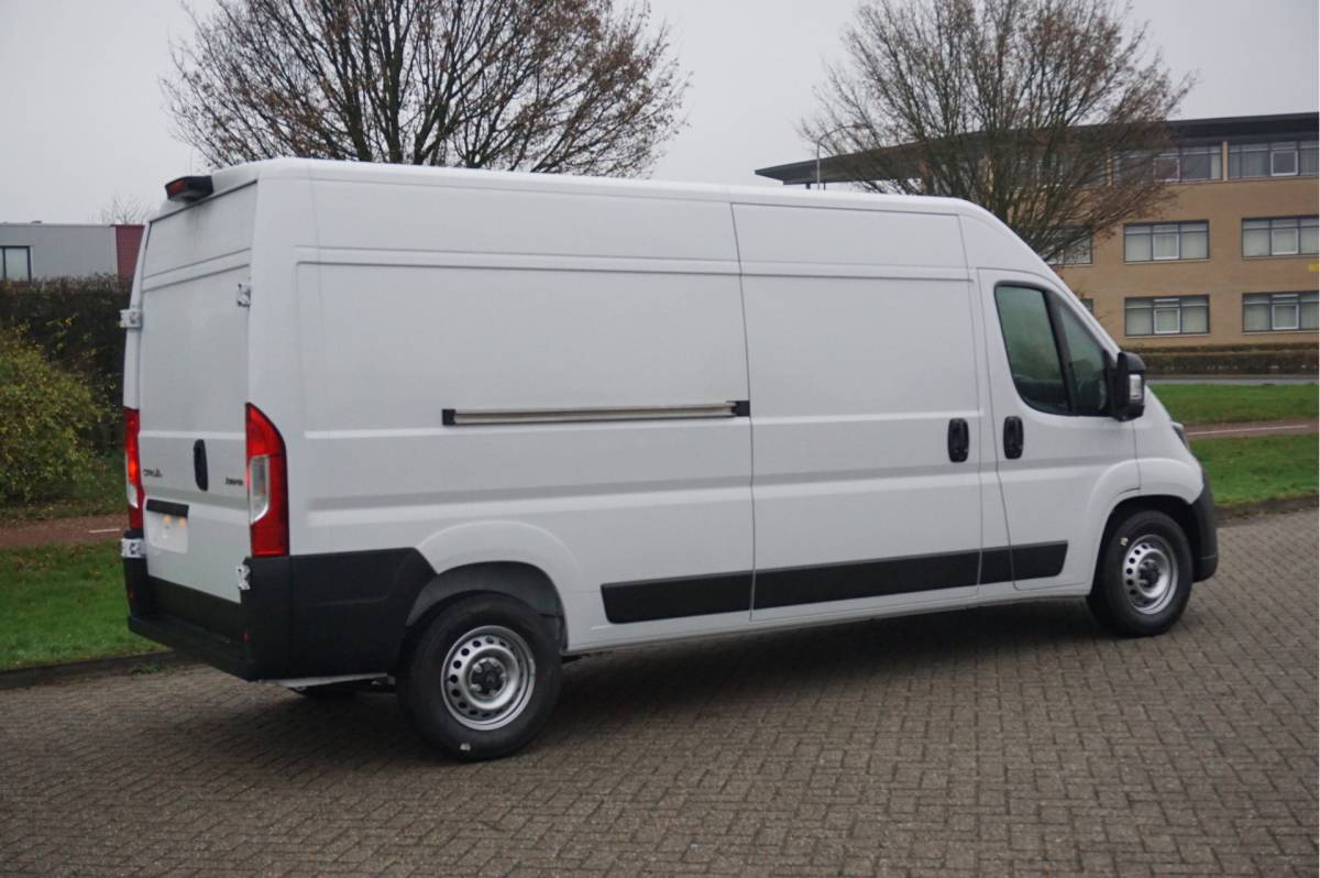 Citroën Jumper Citroën Jumper 35 2.2 180PK EAT8 Automaat L3H2 BPM VRIJ!! 10″ Navi, Clima, ACC, Cam + Digi cam, LED, 270º Deur!! NR. 741