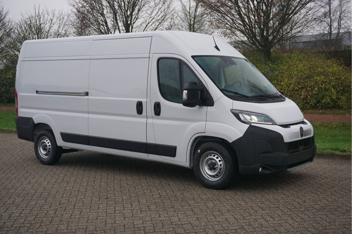 Citroën Jumper Citroën Jumper 35 2.2 180PK EAT8 Automaat L3H2 BPM VRIJ!! 10″ Navi, Clima, ACC, Cam + Digi cam, LED, 270º Deur!! NR. 741