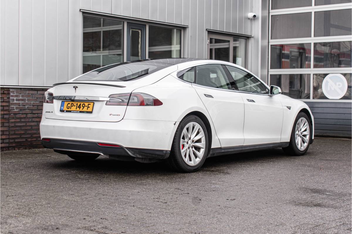 Tesla Model S Tesla Model S 85D Performance