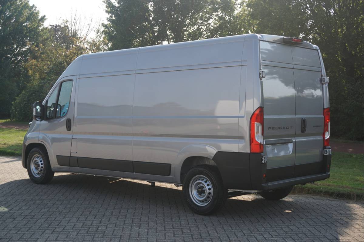 Peugeot Boxer Peugeot Boxer 35+ Heavy 2.2HDI 180PK EAT8 Automaat L3H2 BPM VRIJ!! 10″ Navi, Clima, Cam, 270º Deur!! NR. A287*