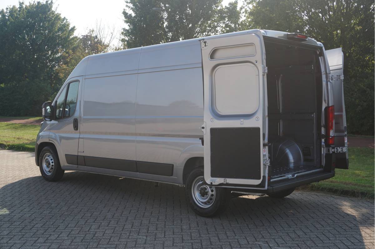 Peugeot Boxer Peugeot Boxer 35+ Heavy 2.2HDI 180PK EAT8 Automaat L3H2 BPM VRIJ!! 10″ Navi, Clima, Cam, 270º Deur!! NR. A287*