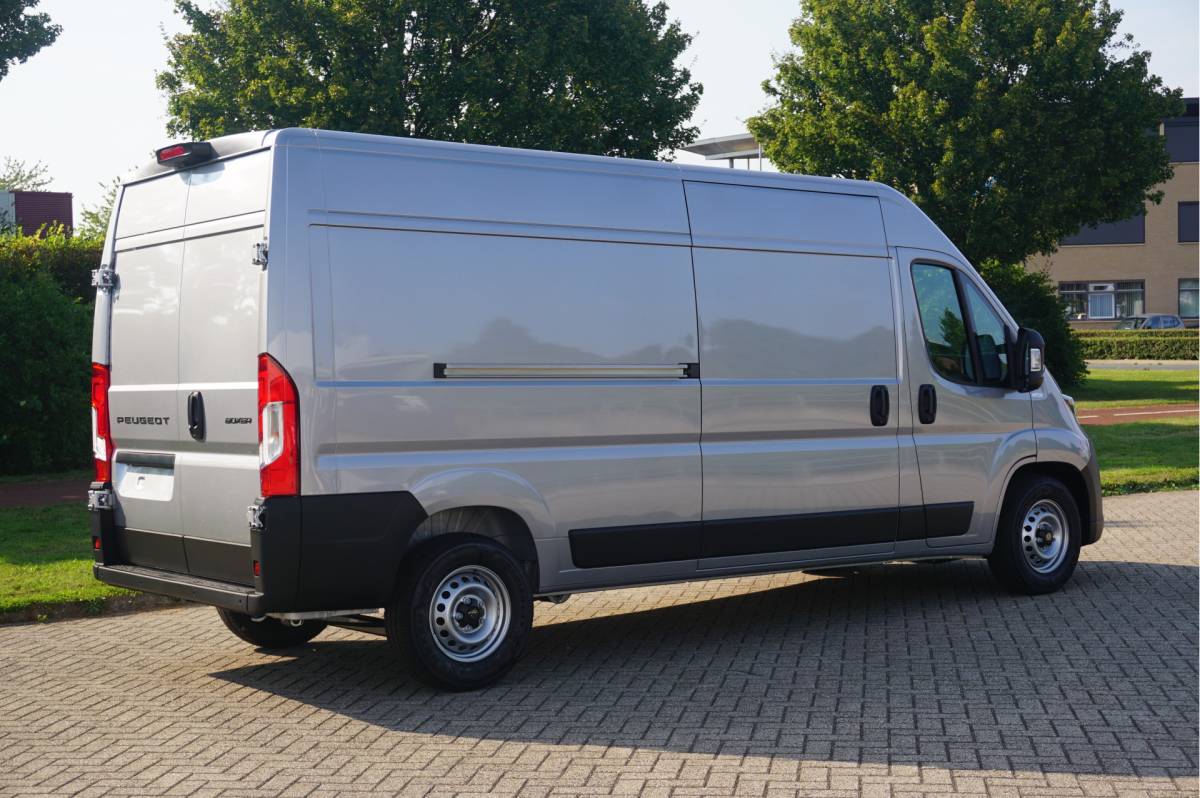 Peugeot Boxer Peugeot Boxer 35+ Heavy 2.2HDI 180PK EAT8 Automaat L3H2 BPM VRIJ!! 10″ Navi, Clima, Cam, 270º Deur!! NR. A287*
