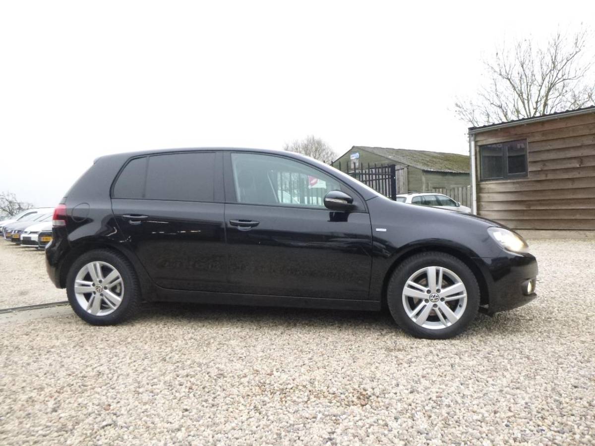 Volkswagen Golf Volkswagen Golf 1.2 TSI Highline MATCH LEDER TREKHAAK