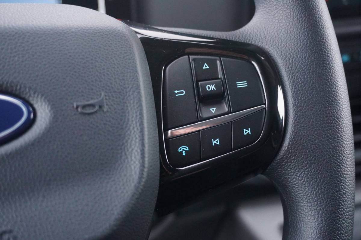 Ford Transit Custom Ford Transit Custom 280L 110PK Trend BPM VRIJ!! 13″ Sync Scherm incl. Apple CP/ Android A, Cam, LED!! NR. 254