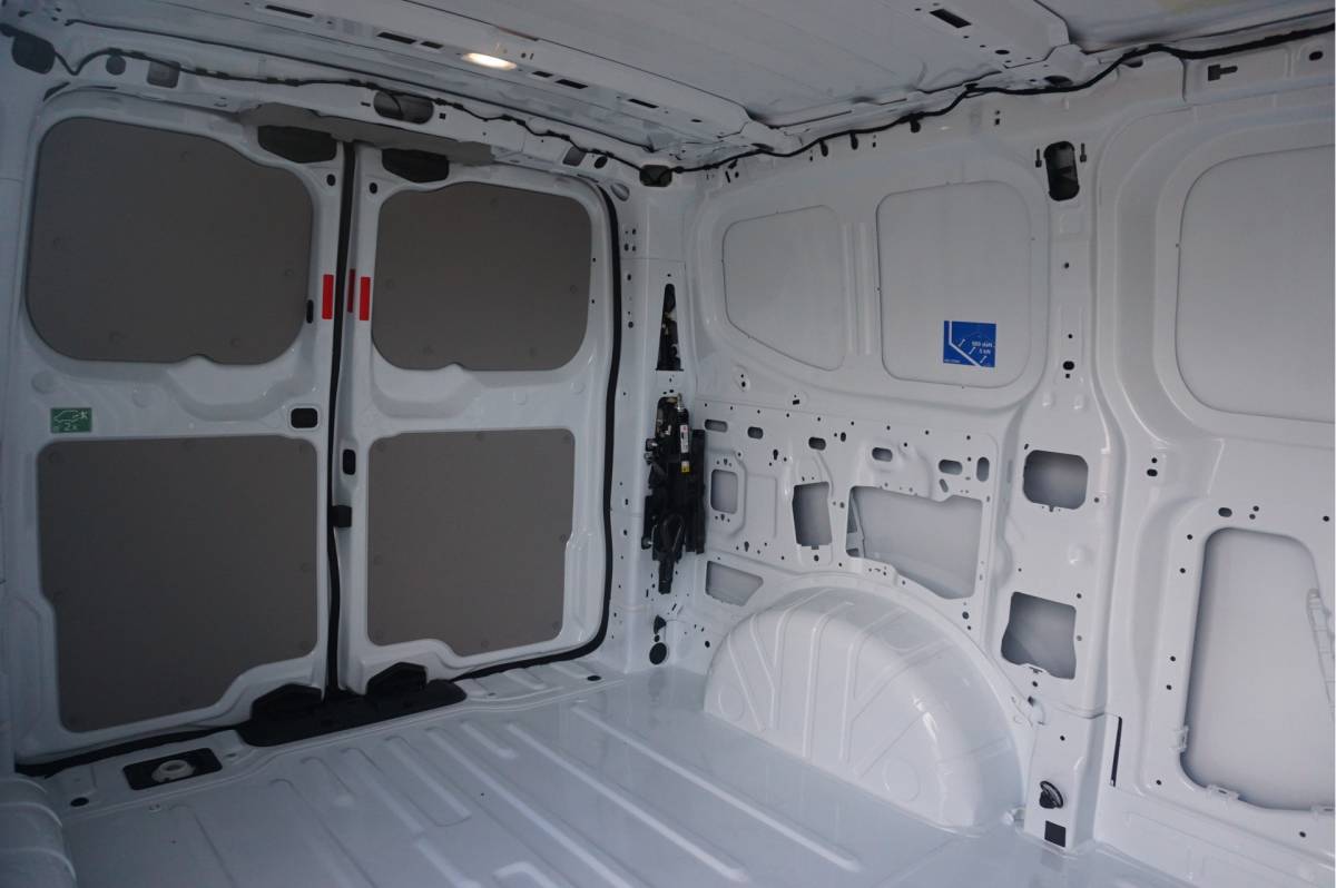 Ford Transit Custom Ford Transit Custom 280L 110PK Trend BPM VRIJ!! 13″ Sync Scherm incl. Apple CP/ Android A, Cam, LED!! NR. 254