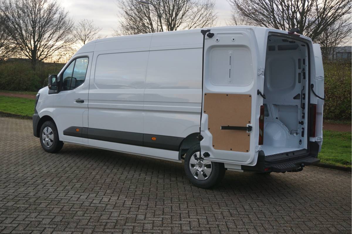 Renault Master Renault Master T35 150PK Extra L3H2 BPM VRIJ!! 10″ R-Link scherm, Camera, Trekhaak 270Gr Deur!! NR. 846