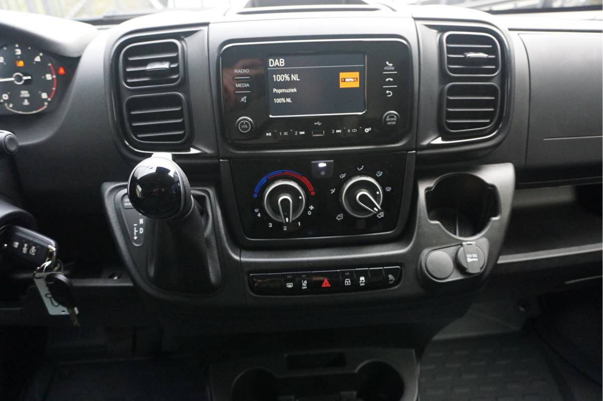Citroën Jumper Citroën Jumper Heavy 2.2 180PK EAT8 Automaat L4H2  BPM VRIJ!! Airco, Camera, 3.0T Trekgewicht!! Nr. 584