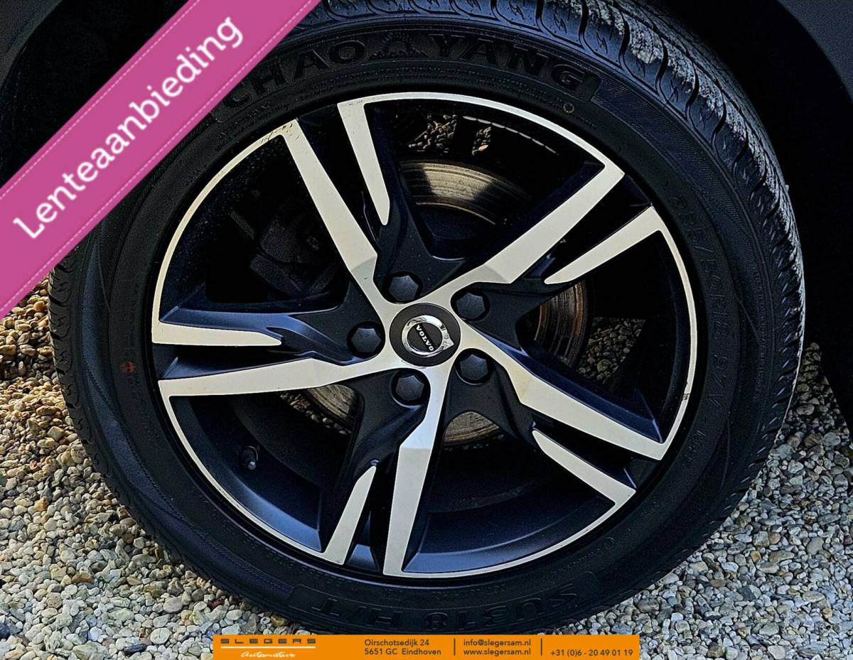 Volvo XC40 Volvo XC40 2.0 T4 AWD R Design panoramadak leer