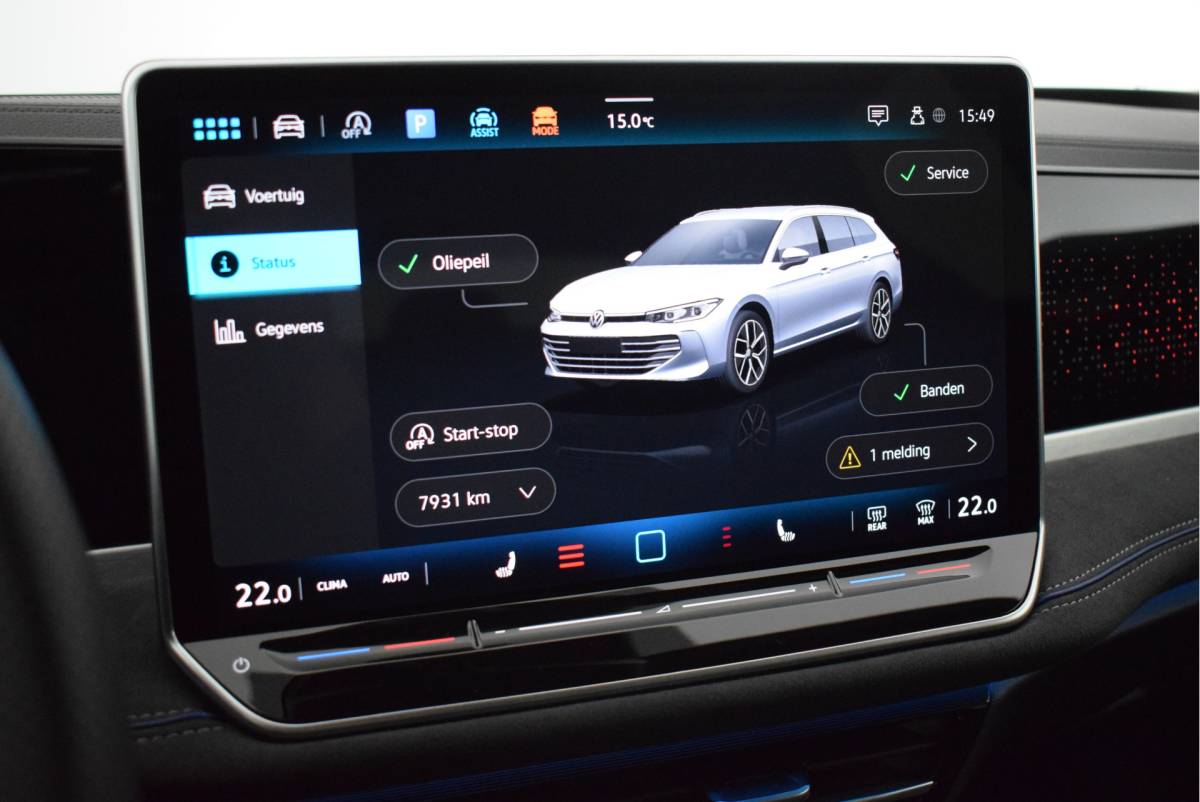 Volkswagen Passat Volkswagen Passat Variant 1.5 eTSI 150pk DSG R-Line Business Black Style Trekhaak Camera Panoramadak Massage Stoelverwarming Navigatie