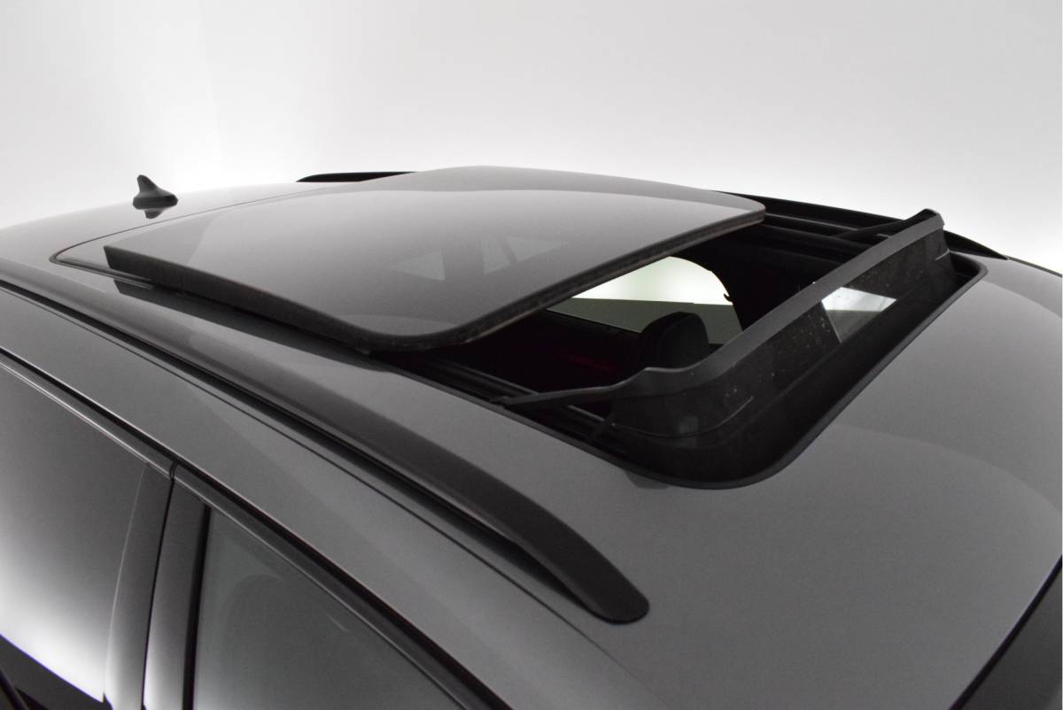 Volkswagen Passat Volkswagen Passat Variant 1.5 eTSI 150pk DSG R-Line Business Black Style Trekhaak Camera Panoramadak Massage Stoelverwarming Navigatie