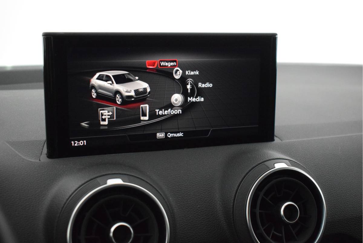 Audi Q2 Audi Q2 35 TFSI 150pk S-Tronic Business Edition App-Connect Led Keyless Camera Stoelverwarming