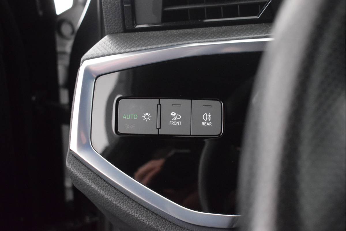 Audi Q3 Audi Q3 Sportback 35 TFSI 150pk S-Tronic 2x S-Line Trekhaak Camera Navigatie Led