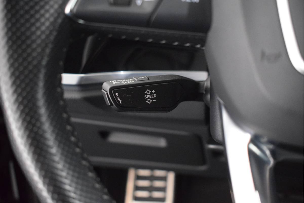 Audi Q3 Audi Q3 Sportback 35 TFSI 150pk S-Tronic 2x S-Line Trekhaak Camera Navigatie Led