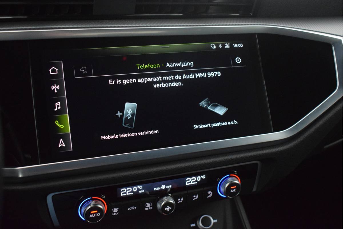 Audi Q3 Audi Q3 Sportback 35 TFSI 150pk S-Tronic 2x S-Line Trekhaak Camera Navigatie Led