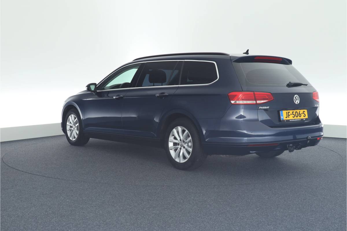 Volkswagen Passat Volkswagen Passat Variant 1.4 TSI 150pk H6 ACT Comfortline Trekhaak Navigatie